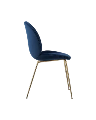 Beetle Dining Chair, Fully Upholstered von GUBI in Sunday, Dedar (003, Standard), Conic base, Antique Brass – Produktfoto 2 von 5