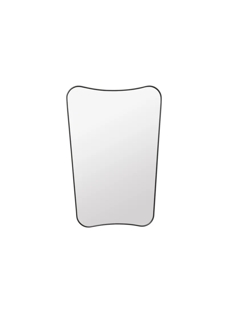 F.A. 33 Wall Mirror von GUBI in Black Brass, 54 × 80 cm – Produktfoto