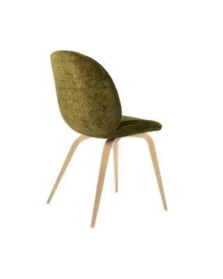 Beetle Dining Chair, Fully Upholstered von GUBI in Mumble, Glamour Group (40, Standard), Wood base, Oak Semi Matt Lacquered – Produktfoto 4 von 5
