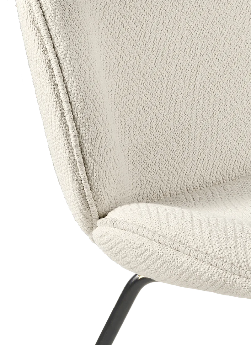 Beetle Sofa by GUBI in Dora Boucle, Enzo Degli Angiuoni (0001, Standard), Black – product photo 3 of 7
