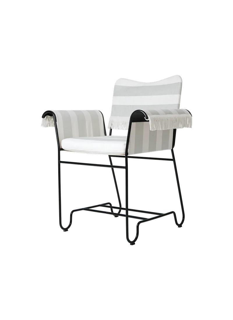 Tropique Dining Chair van GUBI in Leslie Stripe, Limonta (020, Standard), With, Classic Black – productfoto