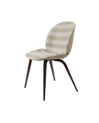 Beetle Dining Chair, Front Upholstered van GUBI in Kvadrat Sahco, Acca Stripe 0131, Smoked Oak, New Beige – productfoto 5 van 5