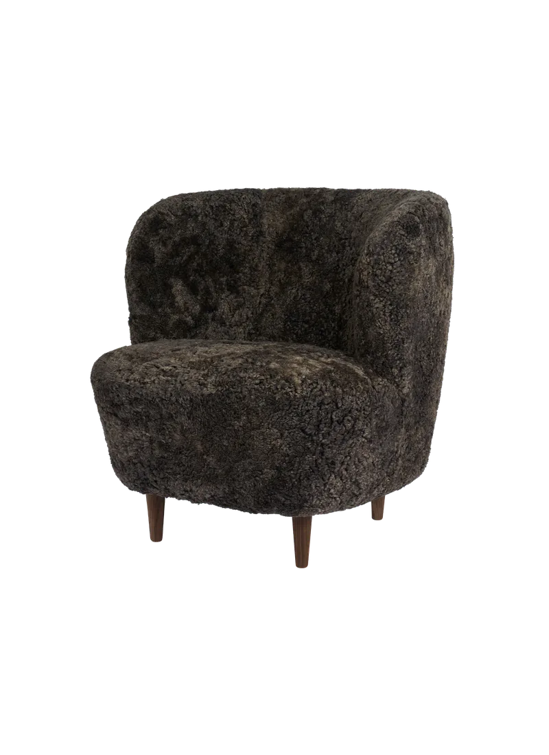 Stay Lounge Chair, Fully Upholstered by GUBI in Sheepskin, Skandilock (Espresso, Standard), American Walnut Oiled – product photo