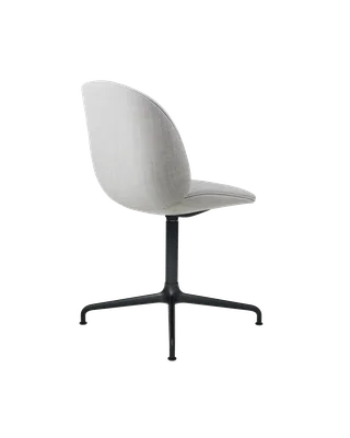 Beetle Meeting Chair, Fully Upholstered van GUBI in Remix 3, Kvadrat (123, Standard), 4-star base, Matt Black – productfoto 2 van 5