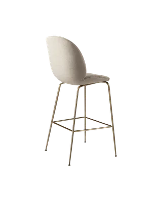 Beetle Bar Chair, Fully Upholstered de GUBI en Tempt, Gabriel (61168, Standard), Antique Brass, Conic base – photo du produit 2 sur 4