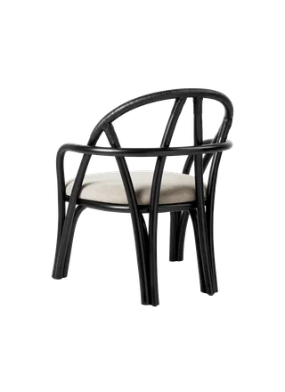 Bistra Lounge Chair von GUBI in Fustagno, GUBI (001, Standard), Ebony Painted Rattan – Produktfoto 2 von 6