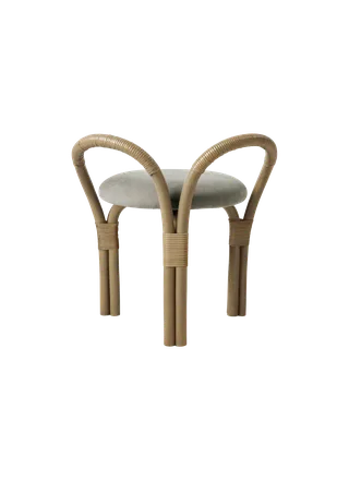 Bistra Stool von GUBI in Fustagno, GUBI (003, Standard), Olive Stained Rattan – Produktfoto 2 von 3