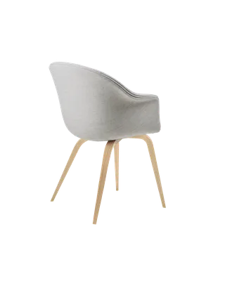 Bat Dining Chair, Fully Upholstered von GUBI in Remix 3, Kvadrat (123, Standard), Wood base, Oak Semi Matt – Produktfoto 4 von 4