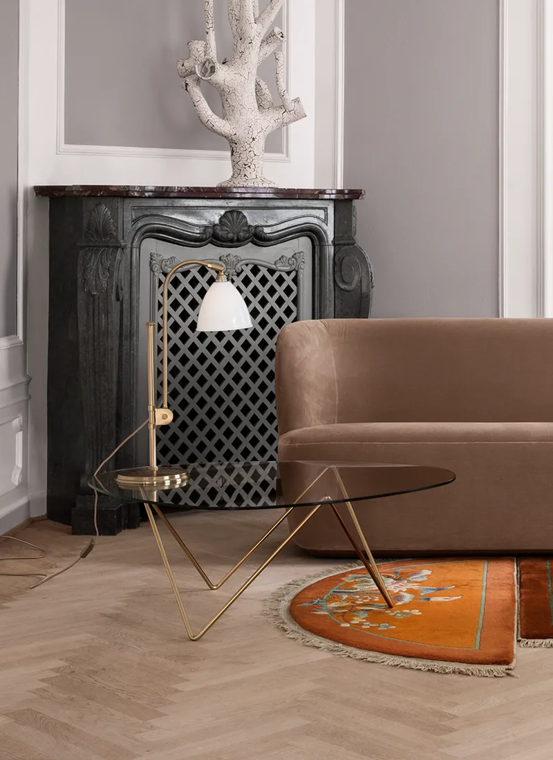Bestlite BL1 Table Lamp van GUBI in Bone China, Brass, EU – sfeerfoto 1 van 4