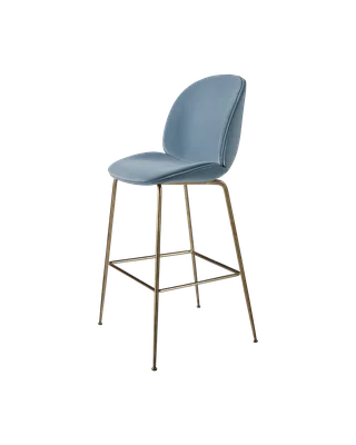 Beetle Bar Chair, Fully Upholstered von GUBI in Sunday, Dedar (002, Standard), Antique Brass, Conic base – Produktfoto 4 von 4