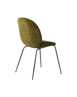 Beetle Dining Chair, Fully Upholstered van GUBI in Mumble, Glamour Group (40, Standard), Conic base, Black Chrome – productfoto 4 van 5