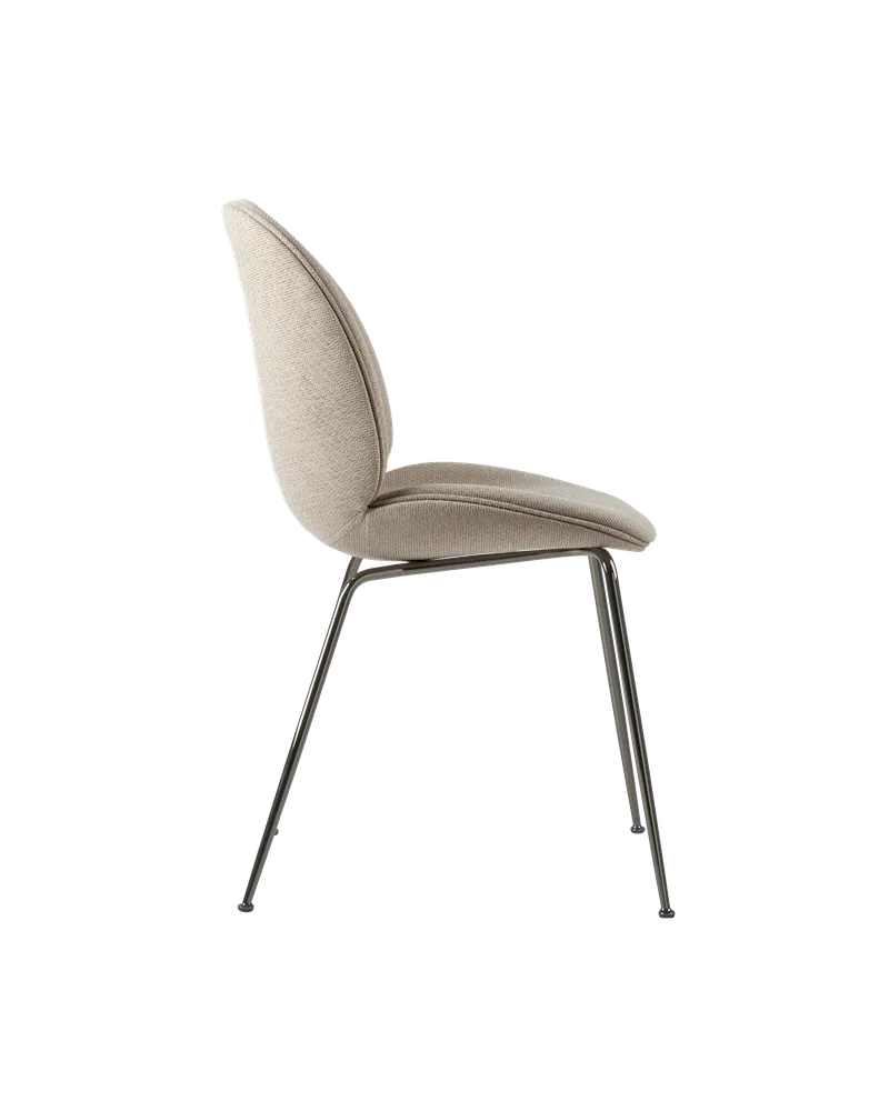 Beetle Dining Chair, Fully Upholstered von GUBI in Tempt, Gabriel (61168, Standard), Conic base, Black Chrome – Produktfoto 2 von 5
