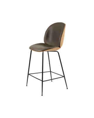 Beetle Counter Chair, 3D Veneer & Front Upholstered van GUBI in Oak Semi Matt Lacquered, Matt Black, Soft Leather, GUBI (Gray, Standard) – productfoto 2 van 2