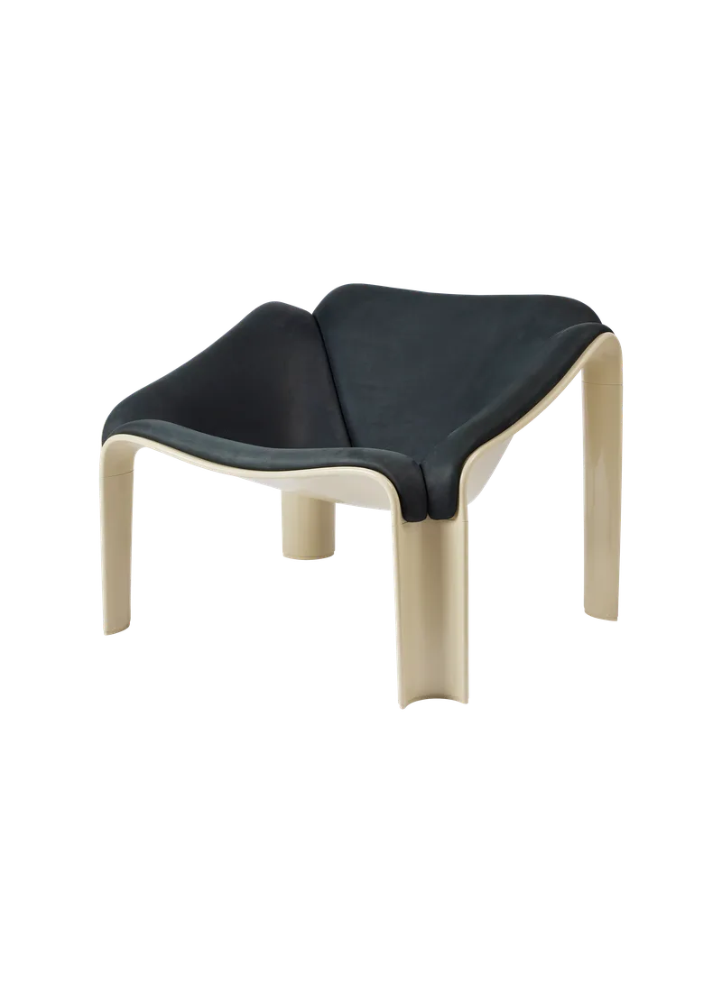 F300 Lounge Chair by GUBI in Dunes, Sørensen Leather (21003, Standard), Pastel Green – product photo