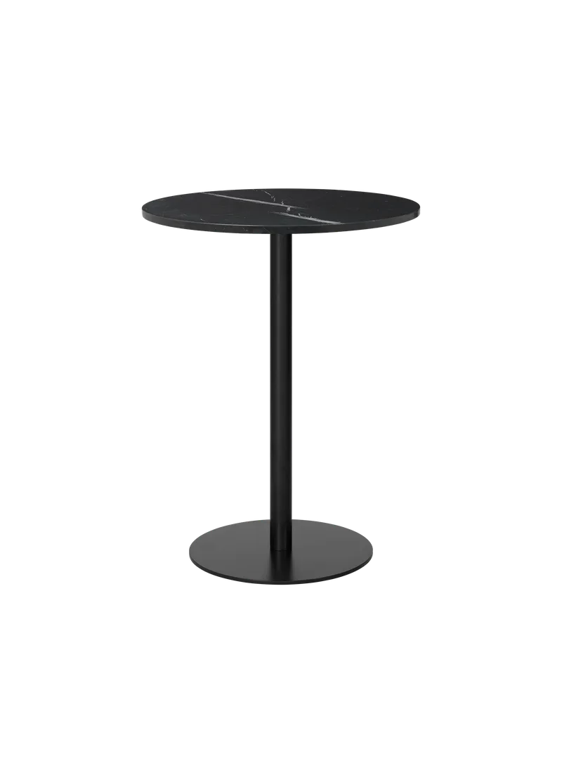 GUBI 1.0 Bar Table, Round de GUBI en Black Marquina Marble, Black base, Ø80 cm – photo du produit
