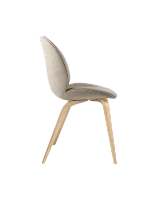 Beetle Dining Chair, Fully Upholstered von GUBI in Tempt, Gabriel (61168, Standard), Wood base, Oak Semi Matt – Produktfoto 3 von 5