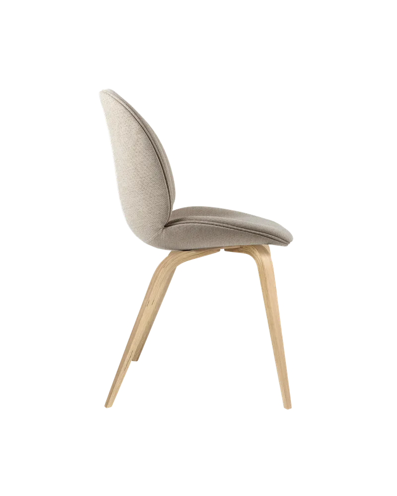 Beetle Dining Chair, Fully Upholstered von GUBI in Tempt, Gabriel (61168, Standard), Wood base, Oak Semi Matt – Produktfoto 3 von 5