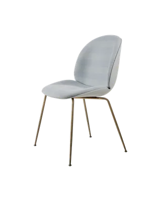 Beetle Dining Chair, Front Upholstered van GUBI in Kvadrat Sahco, Acca Stripe 0731, Antique Brass, Lunar Gray – productfoto 5 van 5