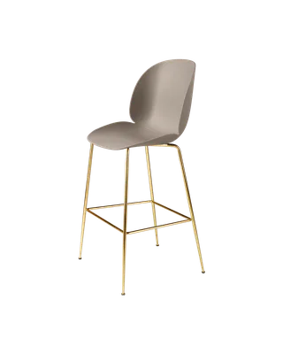 Beetle Bar Chair, Un-Upholstered van GUBI in New Beige, Brass Semi Matt, Conic base – productfoto 3 van 3