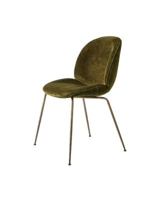 Beetle Dining Chair, Fully Upholstered van GUBI in Mumble, Glamour Group (40, Standard), Conic base, Antique Brass – productfoto 5 van 5