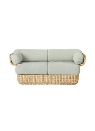 Basket Sofa van GUBI in Drive, Glamour Group (1115, Standard), 2 seater, Rattan – productfoto 3 van 10