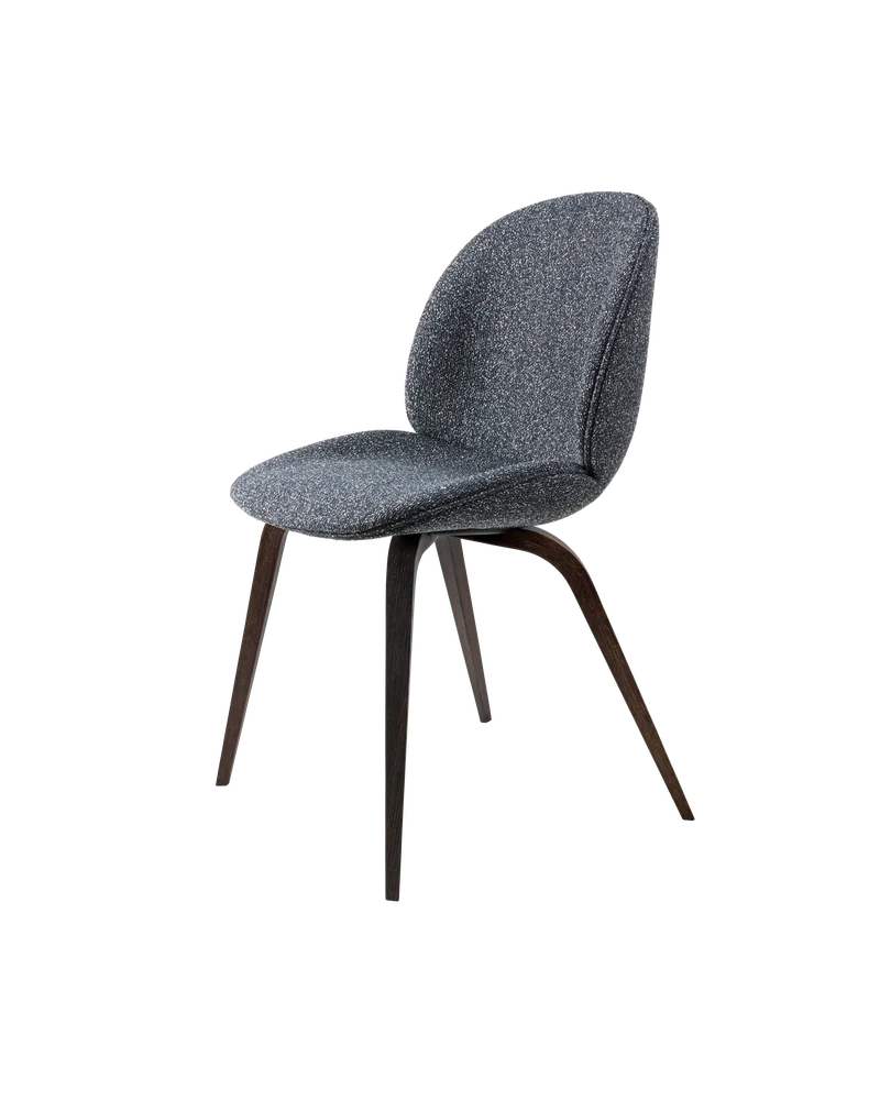 Beetle Dining Chair, Fully Upholstered von GUBI in Around Bouclé, Dedar (023, Standard), Wood base, Smoked Oak – Produktfoto 5 von 5