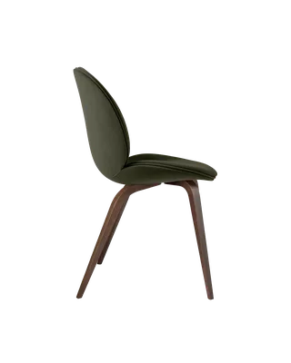 Beetle Dining Chair, Fully Upholstered von GUBI in Sunday, Dedar (018, Standard), Conic base, American Walnut – Produktfoto 2 von 5