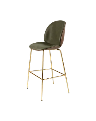Beetle Bar Chair, 3D Veneer & Front Upholstered de GUBI en Soft Leather, GUBI (Army, Standard), American Walnut Semi Matt Lacquered, Brass Semi Matt – photo du produit 2 sur 2