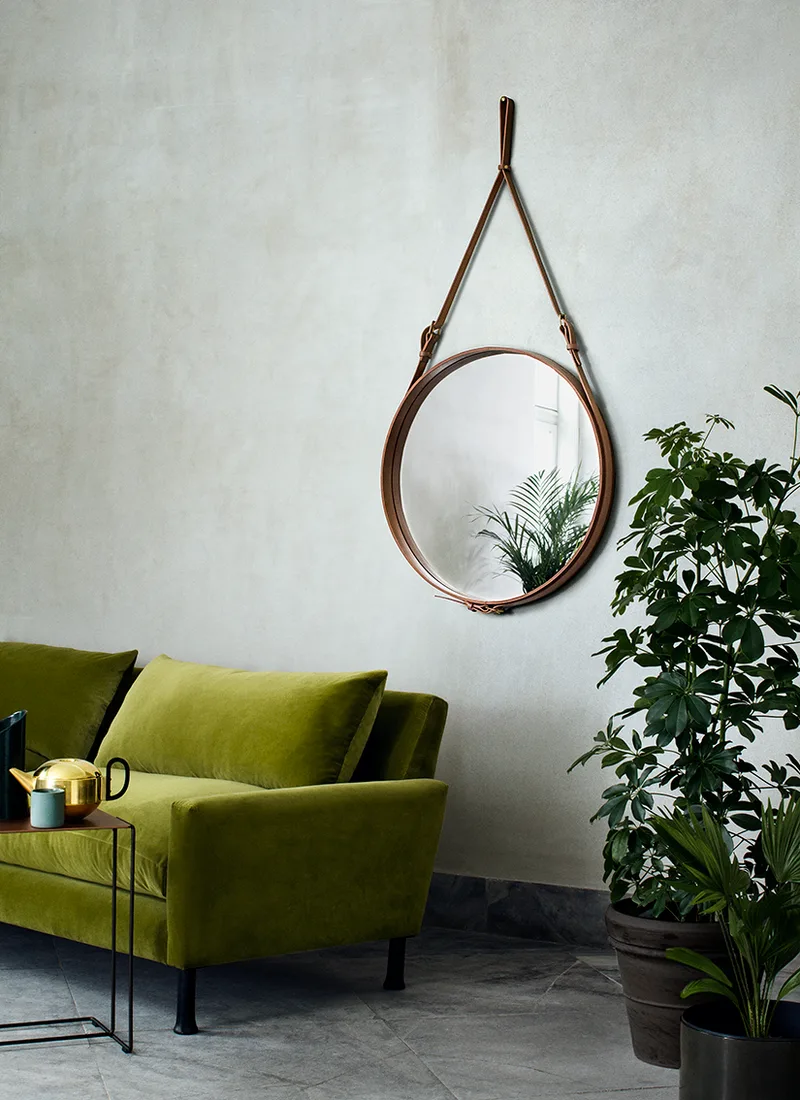 Adnet Wall Mirror, Circular by GUBI in Tan Leather, Ø58 cm – interior photo 2 of 3