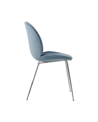 Beetle Dining Chair, Fully Upholstered von GUBI in Sunday, Dedar (002, Standard), Conic base, Chrome – Produktfoto 3 von 5
