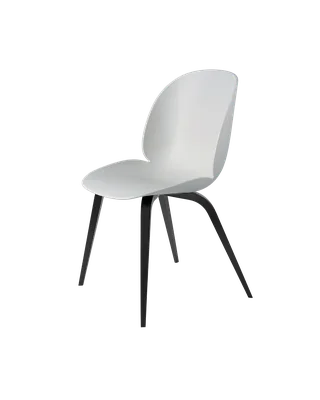 Beetle Dining Chair, Un-Upholstered von GUBI in Lunar Gray, Wood base, Black Stained Beech – Produktfoto 3 von 3