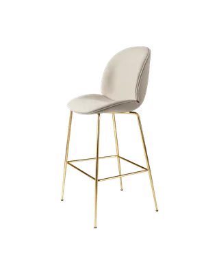 Beetle Bar Chair, Fully Upholstered van GUBI in Tempt, Gabriel (61168, Standard), Brass Semi Matt, Conic base – productfoto 4 van 4