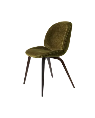 Beetle Dining Chair, Fully Upholstered van GUBI in Mumble, Glamour Group (40, Standard), Wood base, Smoked Oak – productfoto 5 van 5
