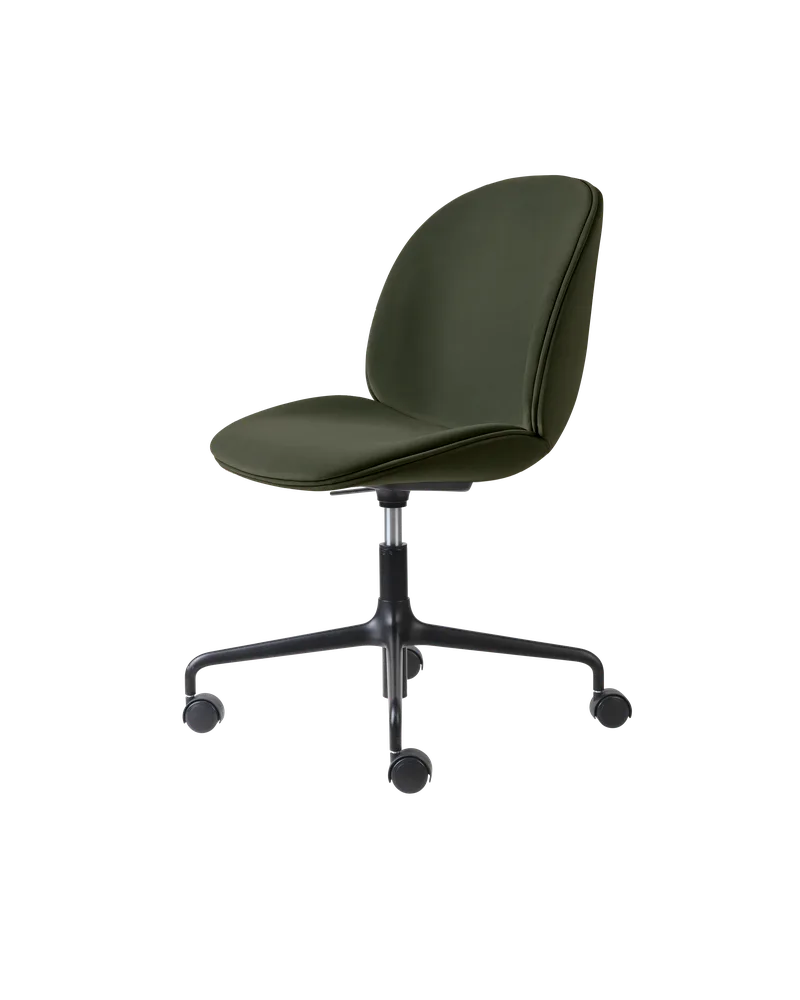 Beetle Meeting Chair, Fully Upholstered von GUBI in Sunday, Dedar (018, Standard), Height adjustable 4-star base w. castors, Matt Black – Produktfoto 2 von 2