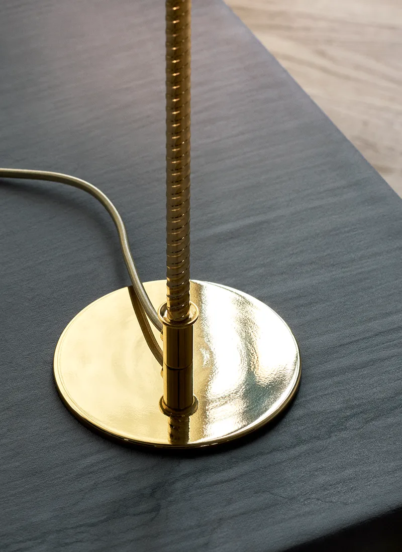 9205 Table Lamp by GUBI in Canvas, Brass, EU – interior photo 5 of 7