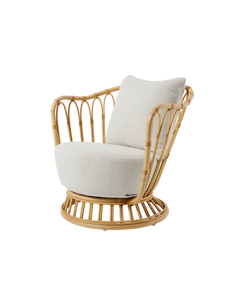 Grace Lounge Chair, Outdoor by GUBI in Natural Tone, Plutarco, Limonta (158, Standard), Plutarco, Limonta (158, Standard) – product photo