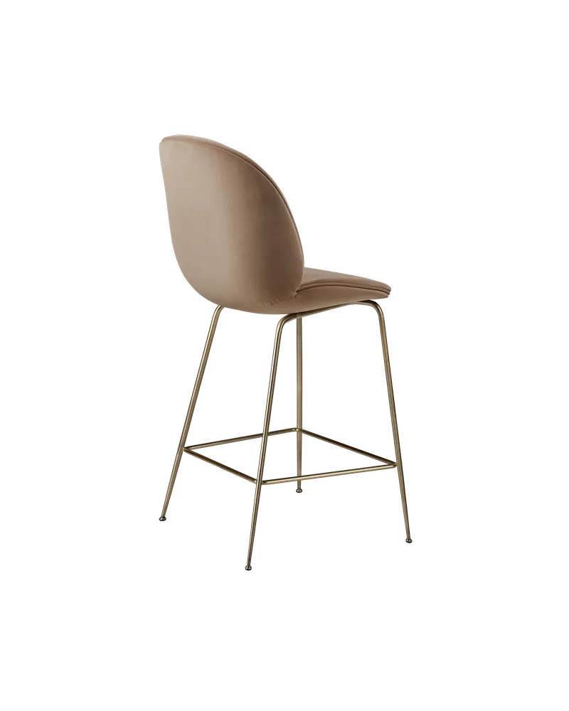 Beetle Counter Chair, Fully Upholstered von GUBI in Conic base, Antique Brass, Sunday, Dedar (034, Standard) – Produktfoto 2 von 4