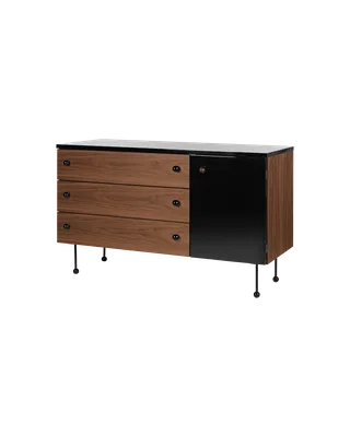62 Sideboard von GUBI in 3 drawer, Walnut / Black – Produktfoto 5 von 5