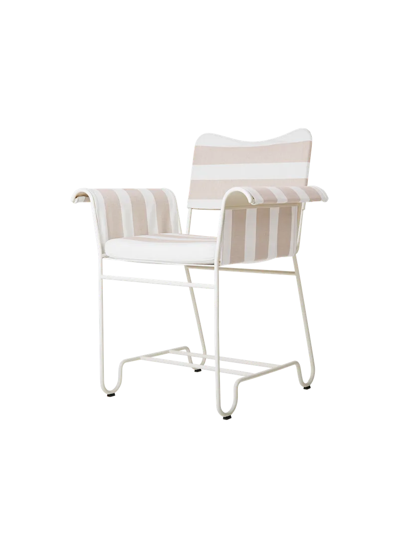Tropique Dining Chair de GUBI en Leslie Stripe, Limonta (040, Standard), Aucun, Classic White Semi Matt – photo du produit