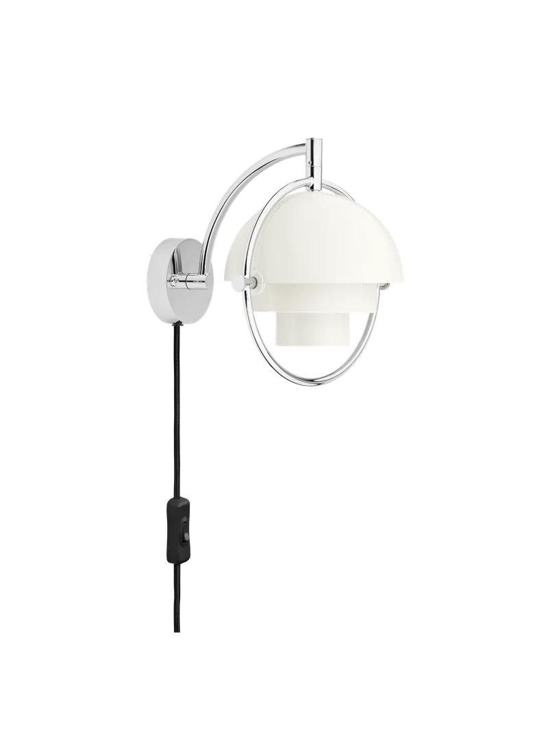 Multi-Lite Wall Lamp de GUBI en White Semi Matt, Chrome, EU – photo du produit