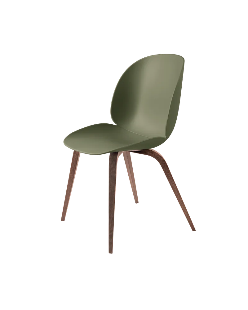 Beetle Dining Chair, Un-Upholstered van GUBI in Fern Green, Wood base, American Walnut – productfoto 3 van 3