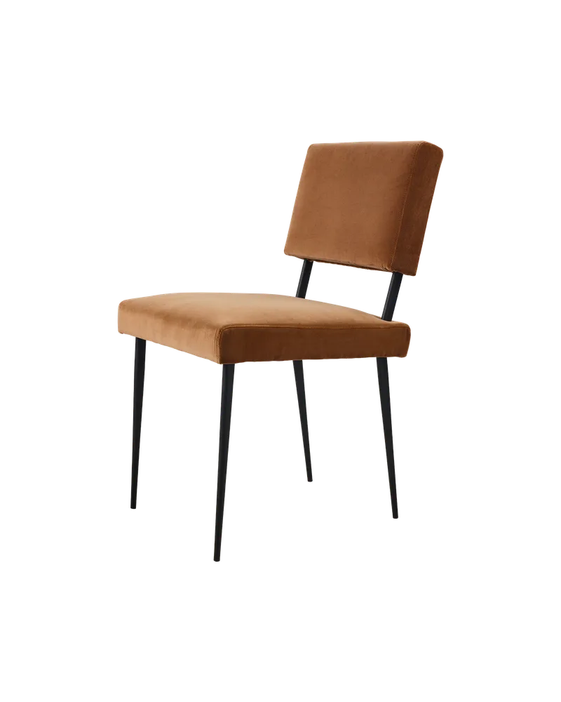 M-Chair Dining Chair van GUBI in Asator, Kvadrat (0364, Standard), Matt Black, EU – productfoto