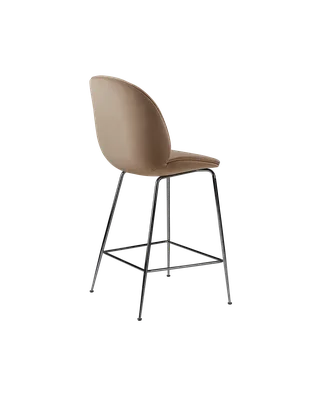 Beetle Counter Chair, Fully Upholstered de GUBI en Conic base, Black Chrome, Sunday, Dedar (034, Standard) – photo du produit 2 sur 4