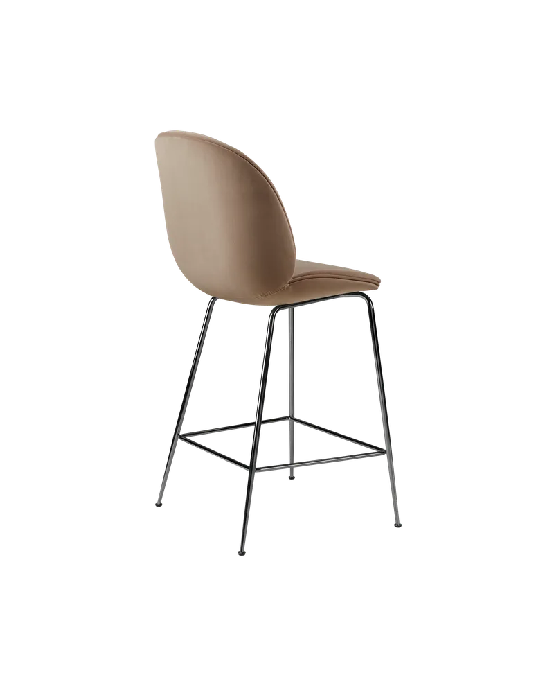 Beetle Counter Chair, Fully Upholstered de GUBI en Conic base, Black Chrome, Sunday, Dedar (034, Standard) – photo du produit 2 sur 4