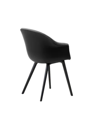 Bat Dining Chair, Front Upholstered de GUBI en Hallingdal 65, Kvadrat (173, Standard), Plastic base, Black – photo du produit 1 sur 5