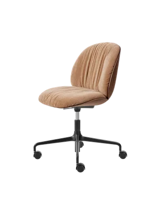Beetle Soft Meeting Chair by GUBI in Belsuede Special FR, Dedar (132, Standard), Height adjustable 4-star base w. castors – product photo 3 of 3