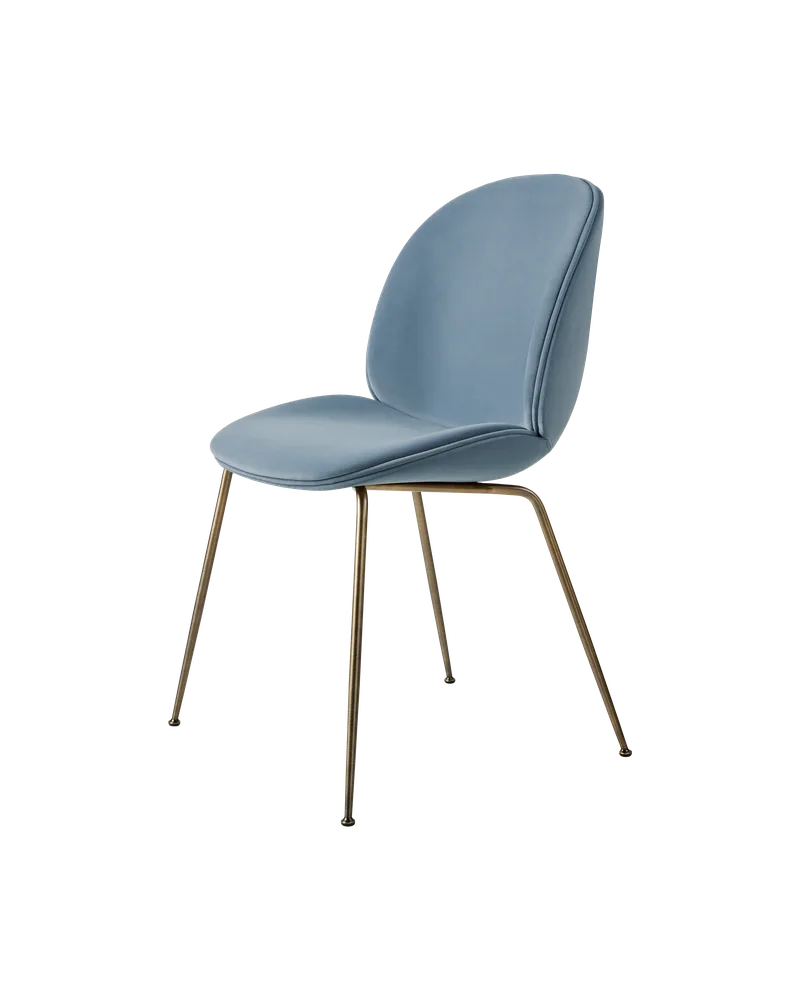 Beetle Dining Chair, Fully Upholstered van GUBI in Sunday, Dedar (002, Standard), Conic base, Antique Brass – productfoto 5 van 5