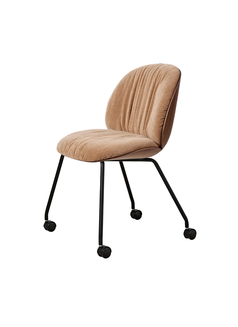Beetle Soft Meeting Chair by GUBI in Belsuede Special FR, Dedar (132, Standard), 4 legs w. castors – product photo
