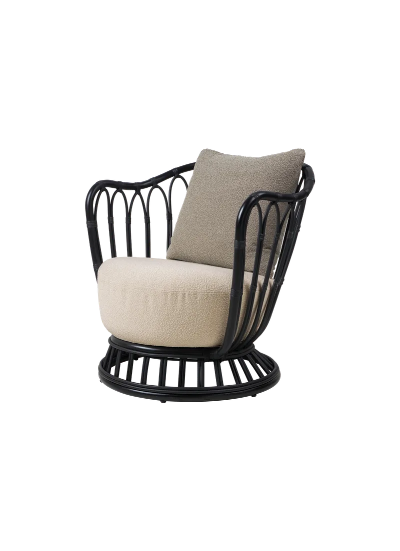 Grace Lounge Chair, Outdoor van GUBI in Black, Lorkey, Limonta (41, Standard), Lorkey, Limonta (43, Standard) – productfoto