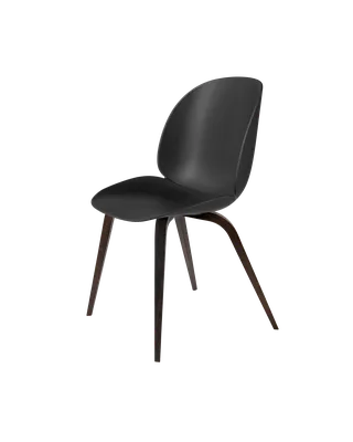 Beetle Dining Chair, Un-Upholstered von GUBI in Black, Wood base, Smoked Oak – Produktfoto 3 von 3